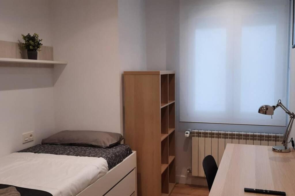 Apartamentos Milan 2 Oviedo Eksteriør billede