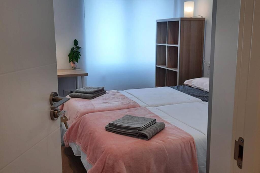 Apartamentos Milan 2 Oviedo Eksteriør billede