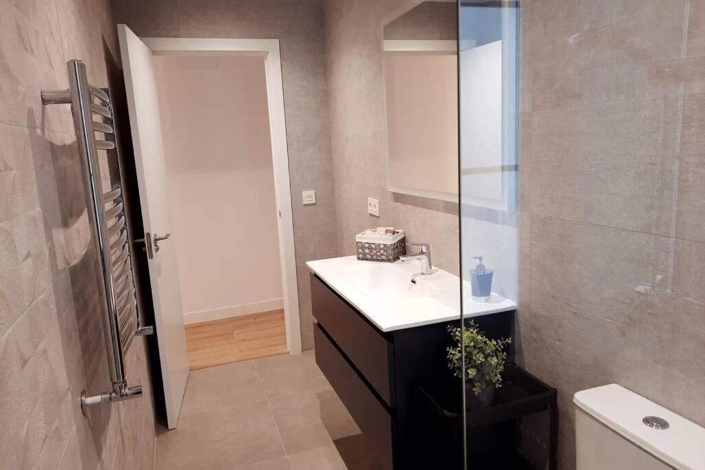 Apartamentos Milan 2 Oviedo Eksteriør billede