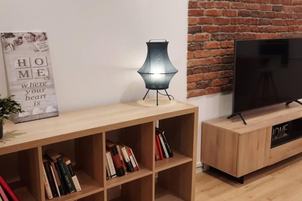 Apartamentos Milan 2 Oviedo Eksteriør billede